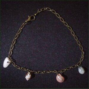 Shell charm bracelet